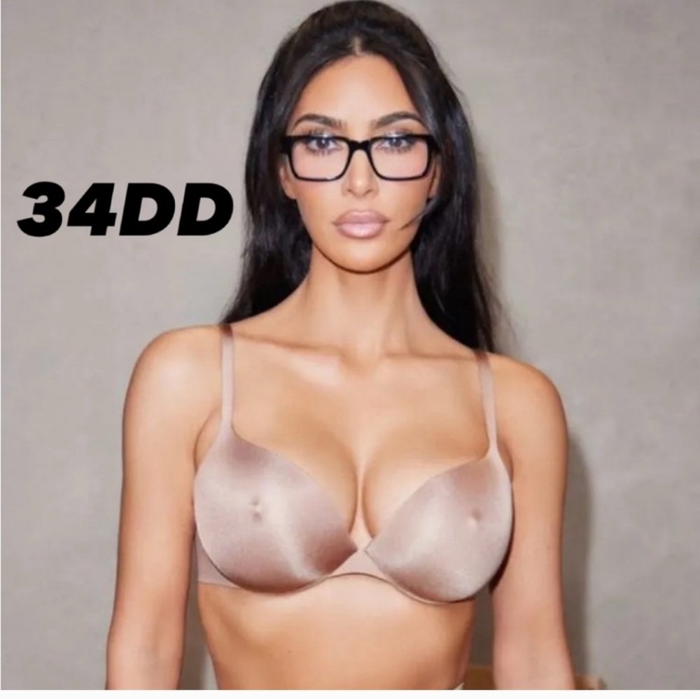 SKIMS Ultimate Push Up Nipple Bra in Clay 34DD NWT NEW